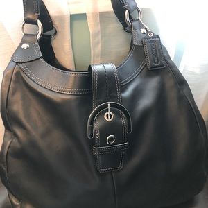 Coach shoulder purse in excellent used condition.